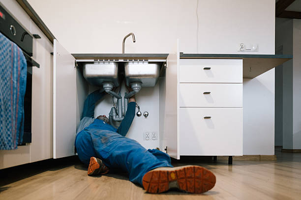 Professional Plumbing technician working in Marion, TX